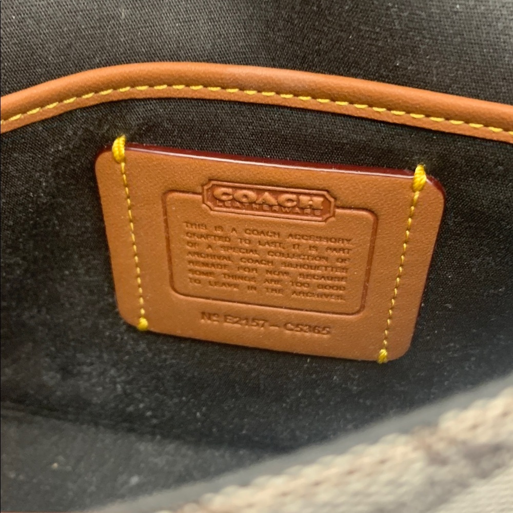 Coach Tan and Brown Signature Shoulder Bag - Picture 2 of 9